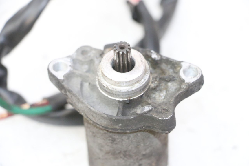 photo de AVVIATORE PEUGEOT KISBEE 2T 50 (2010 - 2017) - Altra angolazione