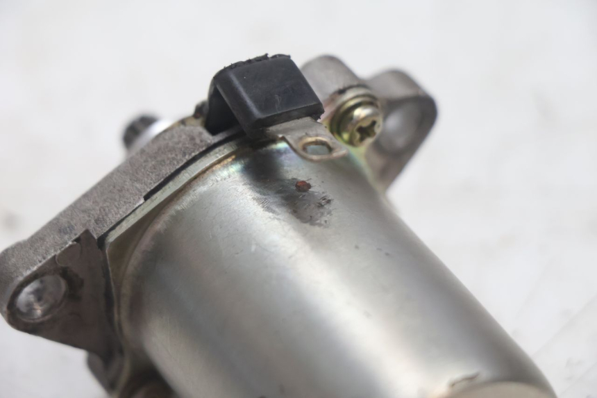 photo de AVVIATORE PEUGEOT KISBEE 2T 50 (2010 - 2017) - Altra angolazione