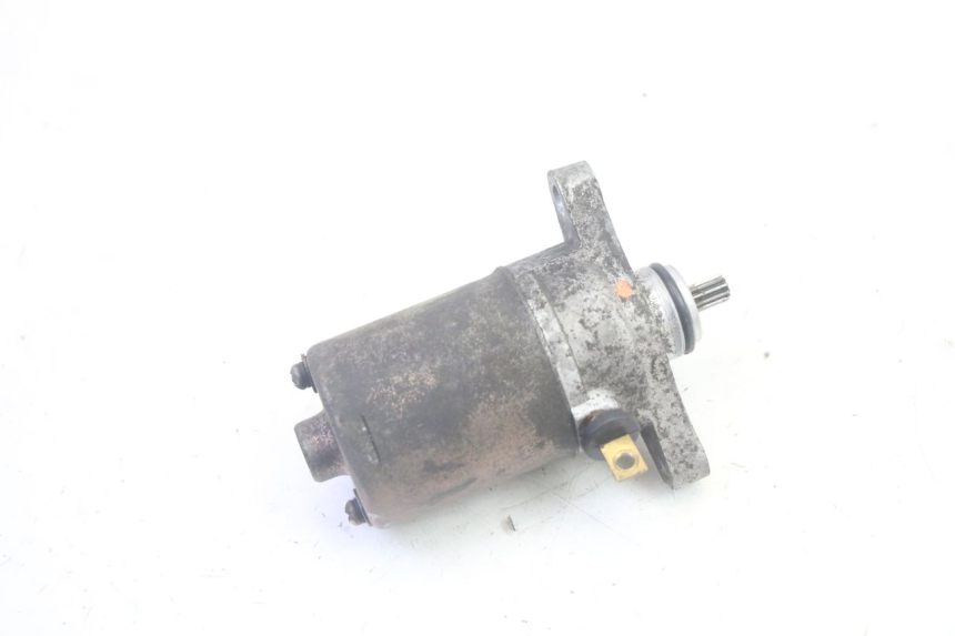 photo de AVVIATORE PEUGEOT KISBEE 4T 50 (2018 - 2022) - Altra angolazione