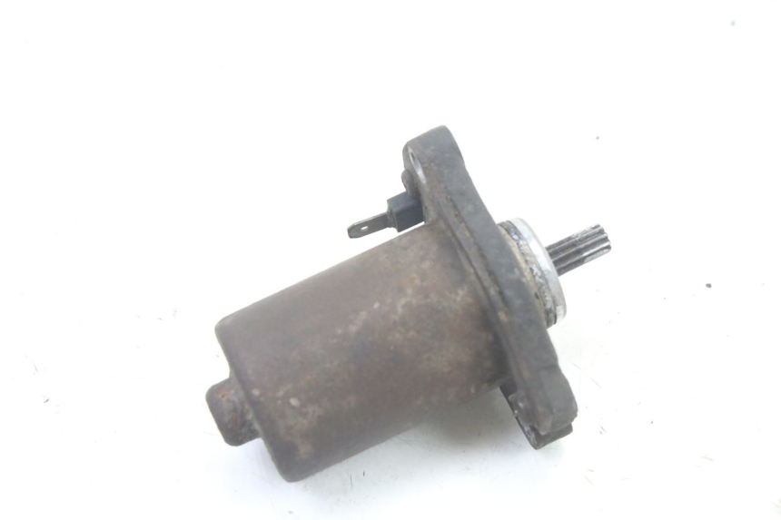 photo de AVVIATORE MBK BOOSTER SPIRIT NAKED 50 (2004 - 2017) - Primo piano tecnico