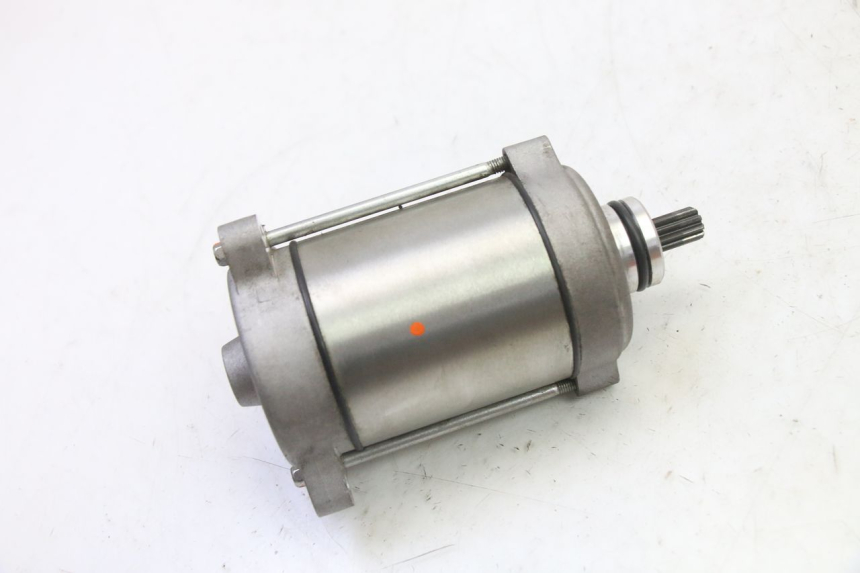 photo de AVVIAMENTO PIAGGIO MP3 HPE 310 (2024 - 2025) - Altra angolazione