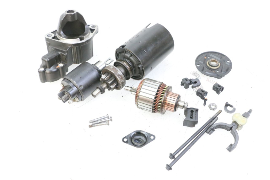 photo de AVVIAMENTO MOTO GUZZI NORGE 8V GT 1200 (2011 - 2016) - Stato della superficie e materiale