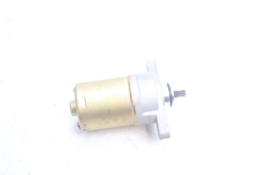 photo de AVVIAMENTO JM MOTORS OLDIES 4T 50 (2020 - 2026) - Primo piano tecnico