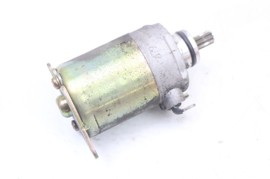 photo de AVVIAMENTO PEUGEOT DJANGO 125 (2014 - 2017) - Primo piano tecnico