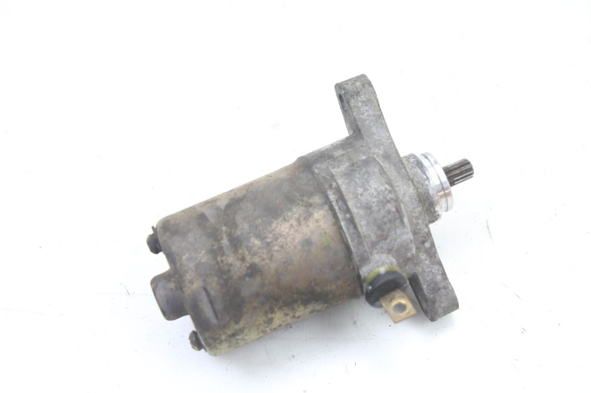 photo de AVVIATORE PEUGEOT KISBEE 4T 50 (2018 - 2022) - Altra angolazione