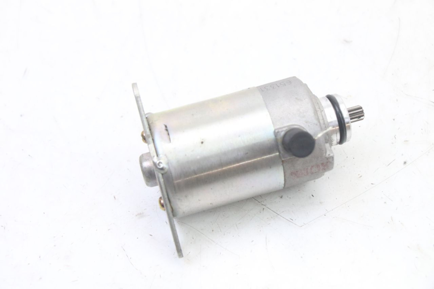 photo de AVVIATORE PEUGEOT TWEET 4T 50 (2023 - 2025) - Altra angolazione