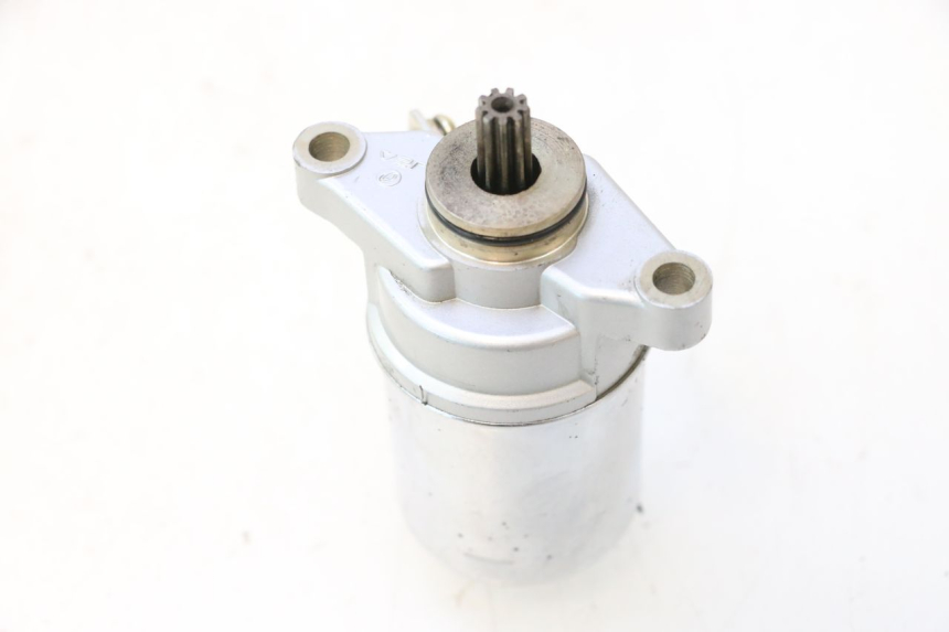 photo de AVVIATORE KEEWAY RY6 2T 50 (2011 - 2019) - Altra angolazione