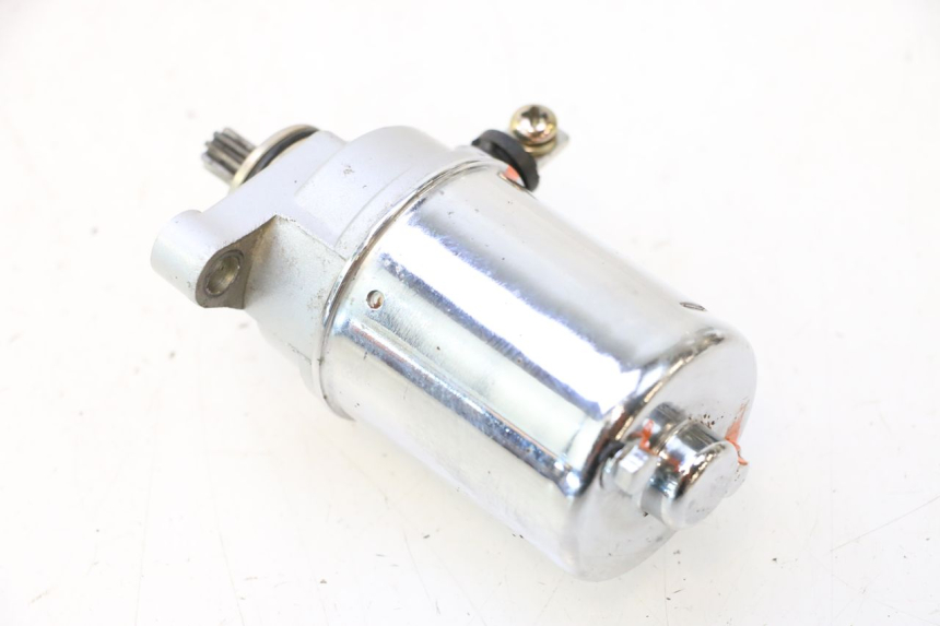 photo de AVVIATORE KEEWAY RY6 2T 50 (2011 - 2019) - Vista d'insieme del prodotto