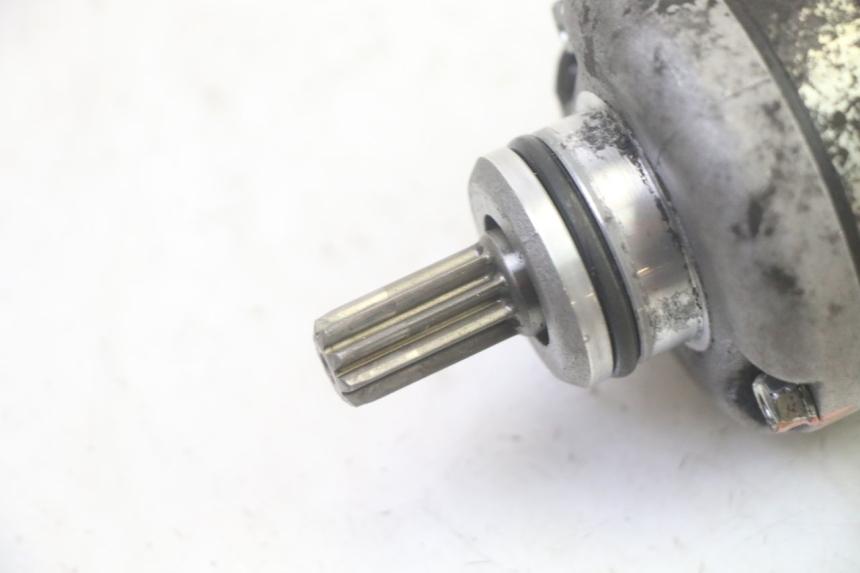 photo de MOTORINO DI AVVIAMENTO DAELIM S1 125 (2007 - 2016) - Dettaglio del componente