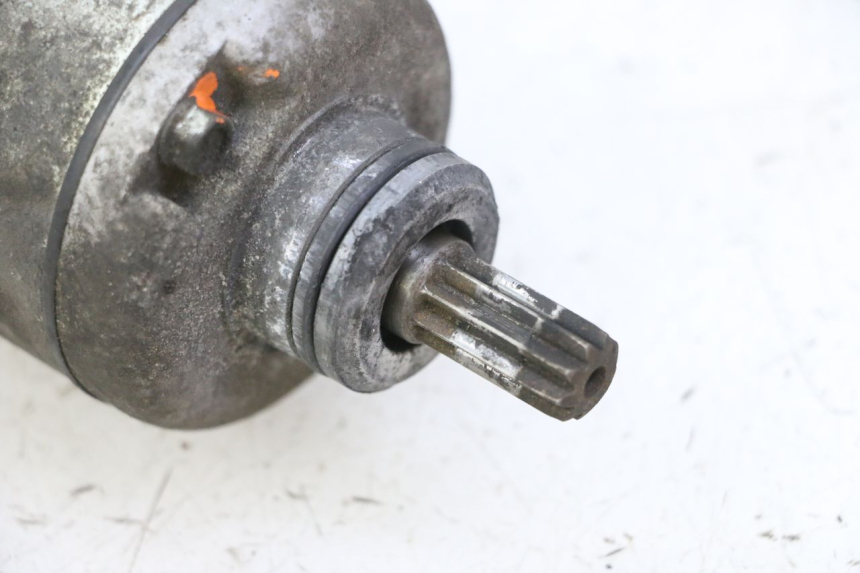 photo de AVVIAMENTO PEUGEOT SATELIS 125 (2013 - 2018) - Primo piano tecnico