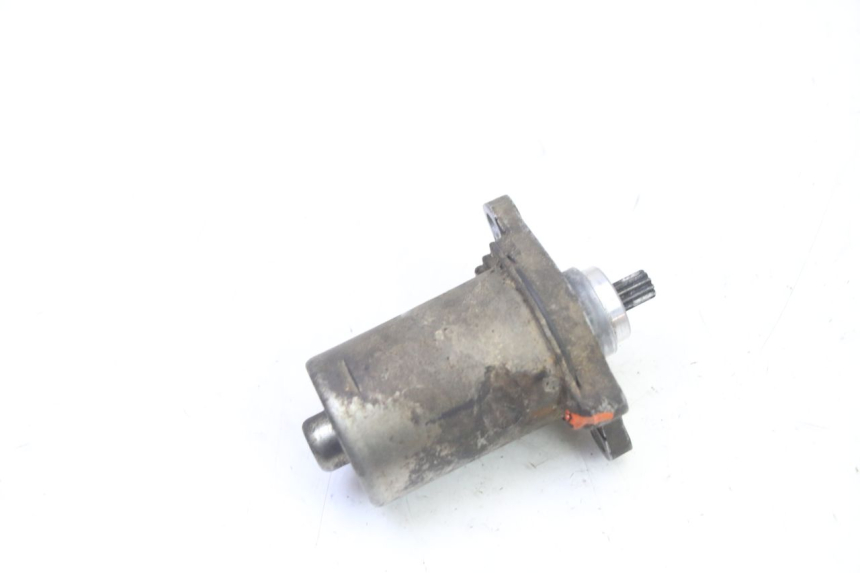 photo de MOTORINO DI AVVIAMENTO PEUGEOT SPEEDAKE 50 (1995 - 1997) - Primo piano tecnico