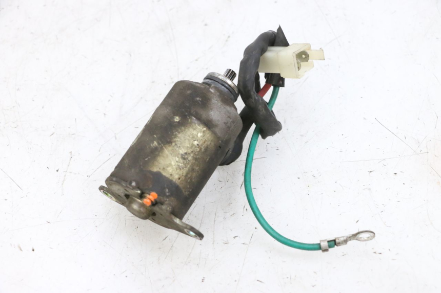 photo de AVVIAMENTO PEUGEOT SPEEDFIGHT 4 4T EFI 50 (2021 - 2025) - Stato della superficie e materiale