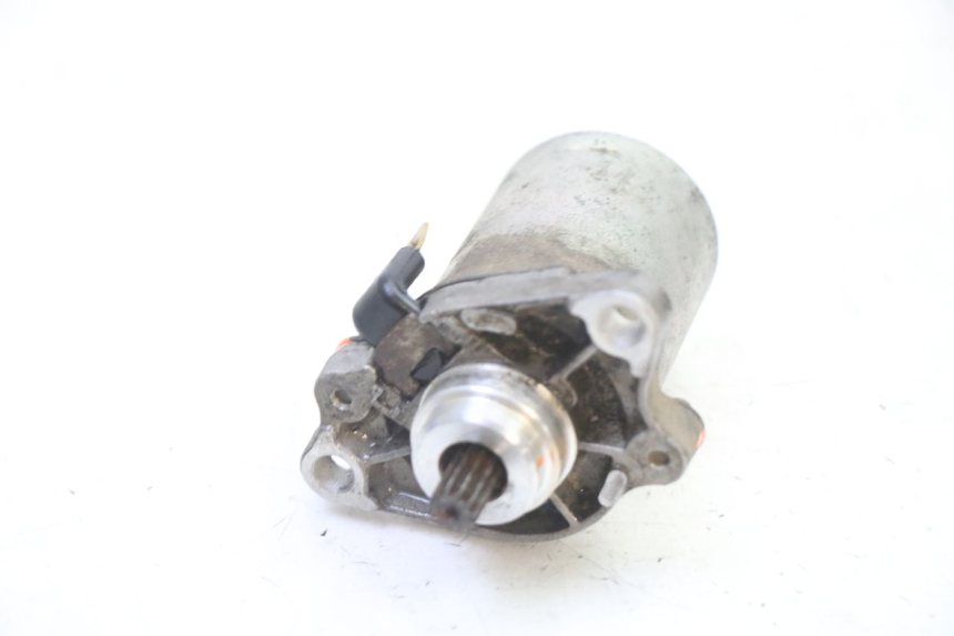 photo de AVVIAMENTO PEUGEOT STREETZONE I NAKED 2T 50 (2018 - 2020) - Zoom sullo stato d'uso