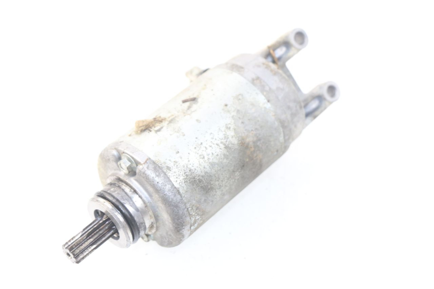 photo de Avviatore SUZUKI UC EPICURO 125 (1999 - 2003) - Vista principale