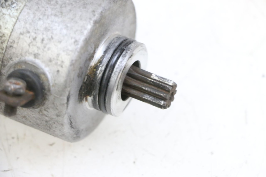 photo de AVVIATORE YAMAHA YP MAJESTY 125 (2002 - 2006) - Primo piano tecnico