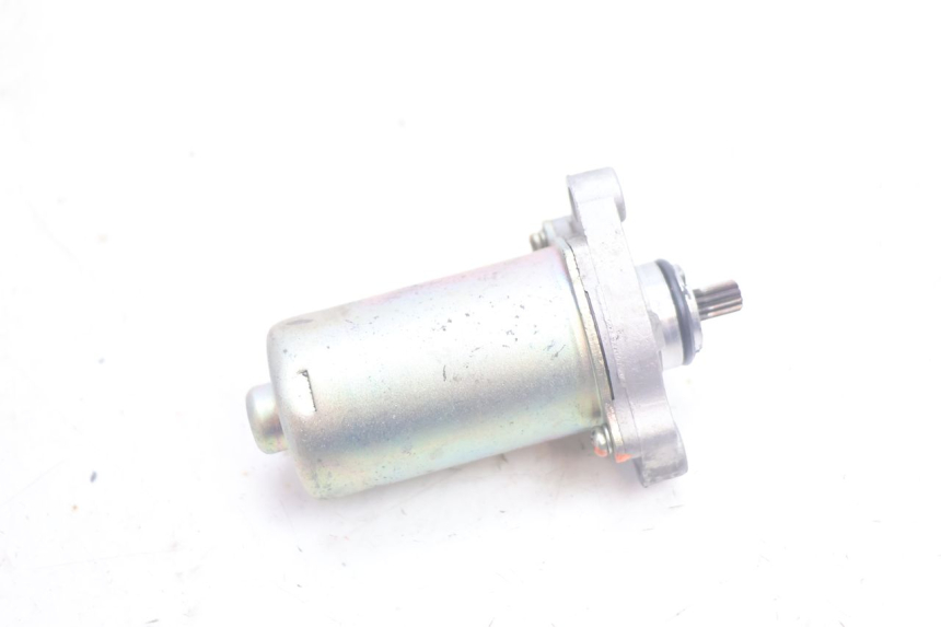 photo de AVVIAMENTO PIAGGIO ZIP IGET 4T 50 (2021 - 2023) - Altra angolazione