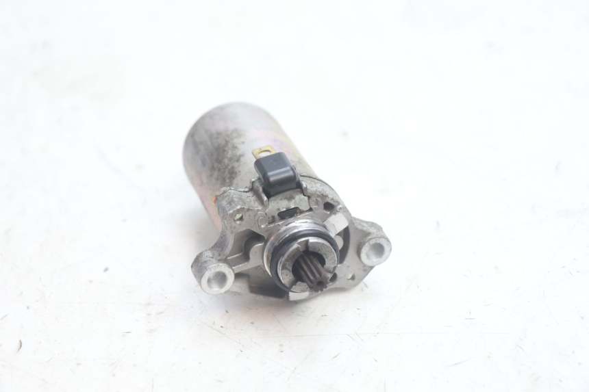 photo de AVVIAMENTO PIAGGIO ZIP IGET 4T 50 (2021 - 2023) - Primo piano tecnico