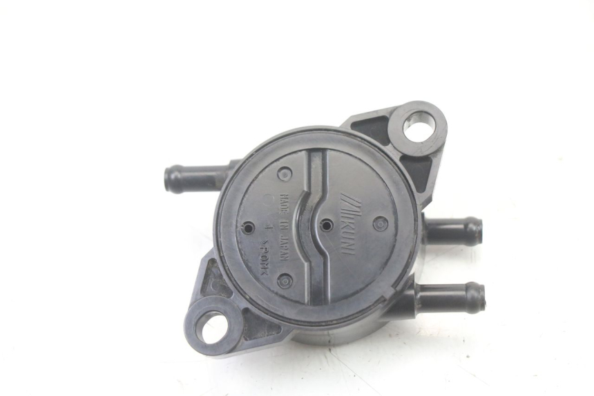 photo de DEPRESSIONE SERBATOIO APRILIA ATLANTIC 125 (2003 - 2009) - Primo piano tecnico