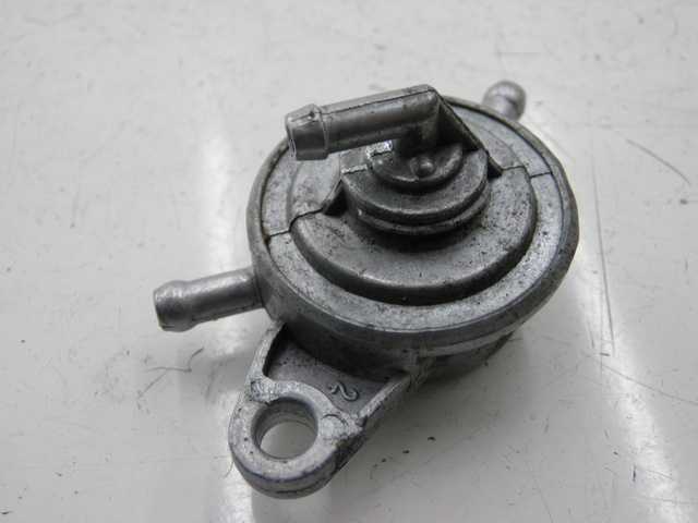 photo de RUBINETTO SERBATOIO BENZHOU YY50QT31 VINTAGE 50 (2009 - 2012) - Vista principale