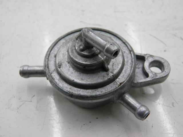 photo de RUBINETTO SERBATOIO BENZHOU YY50QT31 VINTAGE 50 (2009 - 2012) - Dettaglio del componente