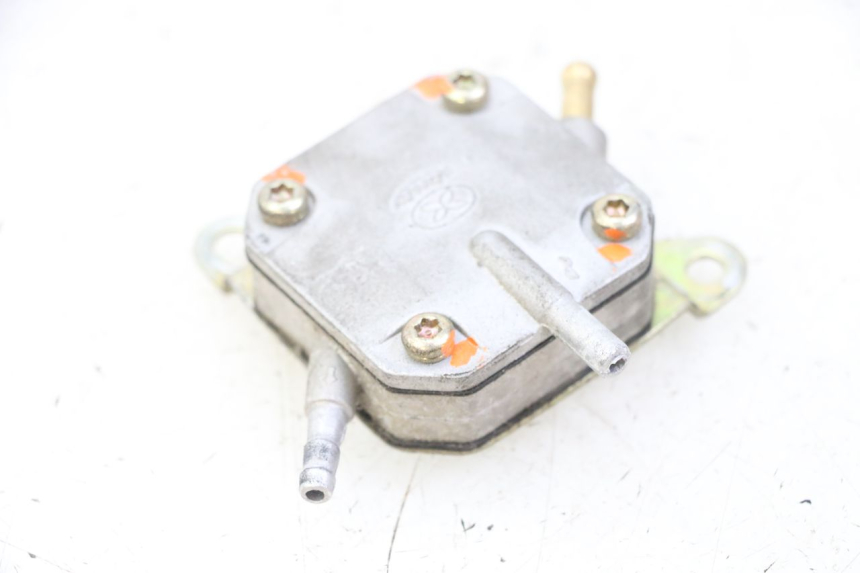 photo de RUBINETTO SERBATOIO DAELIM BESBI 125 (2007 - 2008) - Zoom sullo stato d'uso