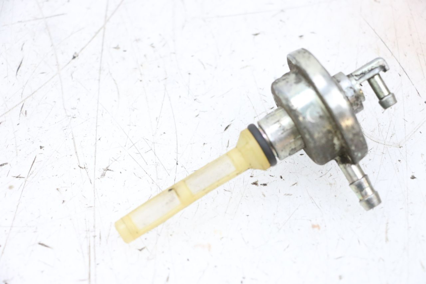 photo de Depressore del serbato  in Italian.  MBK BOOSTER SPIRIT NAKED 50 (2004 - 2017) - Zoom sullo stato d'uso