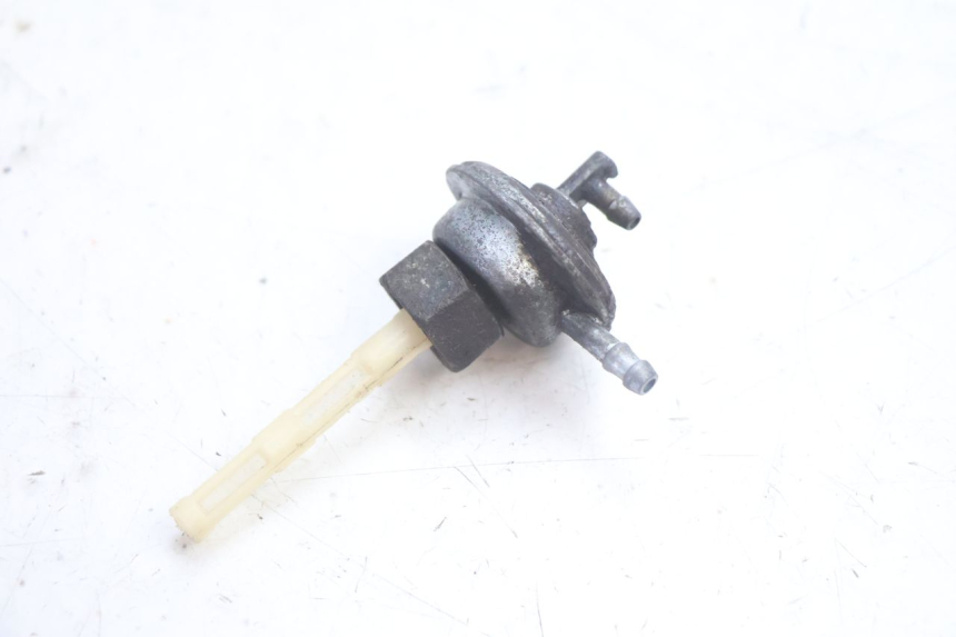 photo de RUBINETTO SERBATOIO CF MOTO E-CHARM 125 (2005 - 2008) - Vista principale