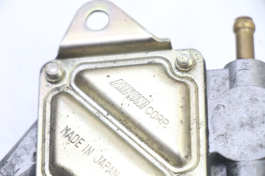 photo de RUBINETTO SERBATOIO PEUGEOT ELYSEO 125 (1999 - 2004) - Altra angolazione