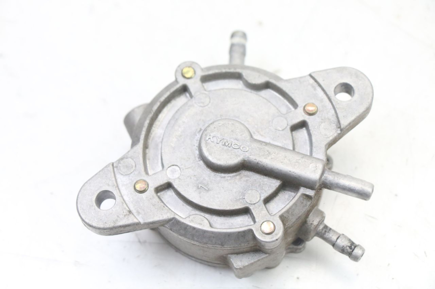 photo de RUBINETTO SERBATOIO KYMCO GRAND DINK 125 (2008 - 2014) - Zoom sullo stato d'uso