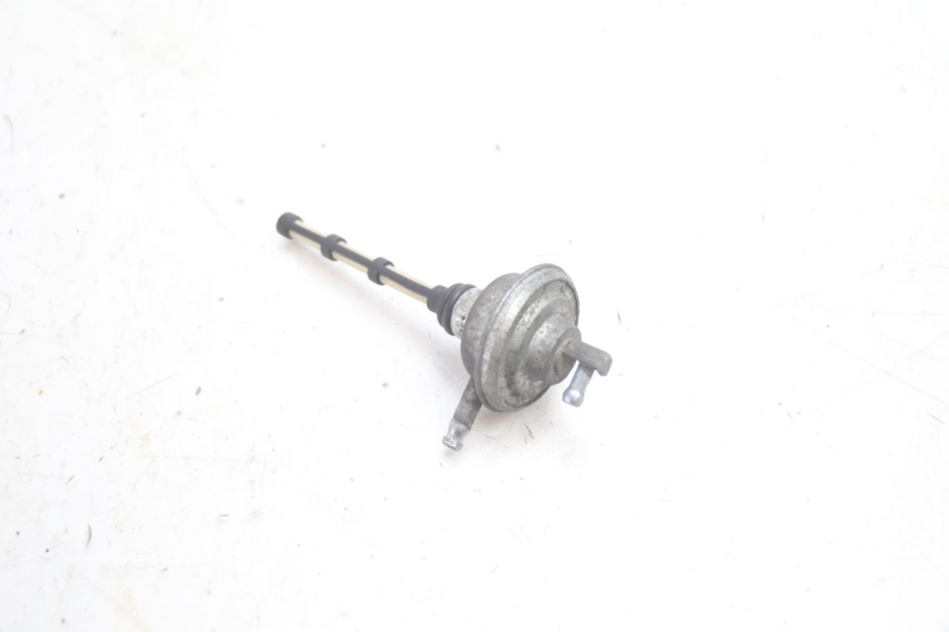 photo de RUBINETTO SERBATOIO PIAGGIO LIBERTY 50 (1998 - 2003) - Zoom sullo stato d'uso
