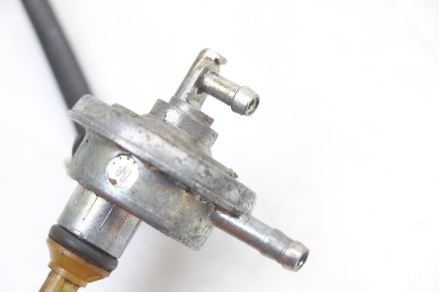 photo de RUBINETTO SERBATOIO PEUGEOT LUDIX 50 (2005 - 2007) - Altra angolazione