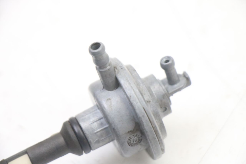 photo de RUBINETTO SERBATOIO MBK OVETTO ONE 2T 50 (2013 - 2017) - Dettaglio del componente