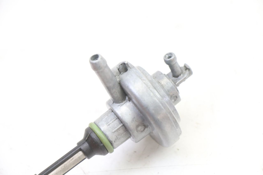 photo de DEPRESSIONE SERBATOIO PIAGGIO NEW TYPHOON 50 (2018 - 2021) - Zoom sullo stato d'uso