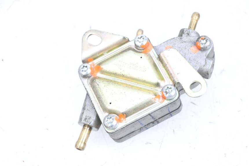 photo de DEPRESSIONE SERBATOIO SYM ORBIT III 3 4T 50 (2018 - 2021) - Altra angolazione