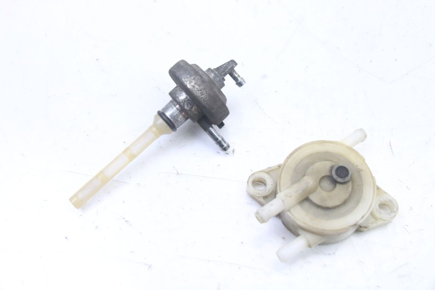 photo de DEPRESSIONE SERBATOIO PIAGGIO VESPA GRANTURISMO 125 (2003 - 2007) - Vista principale