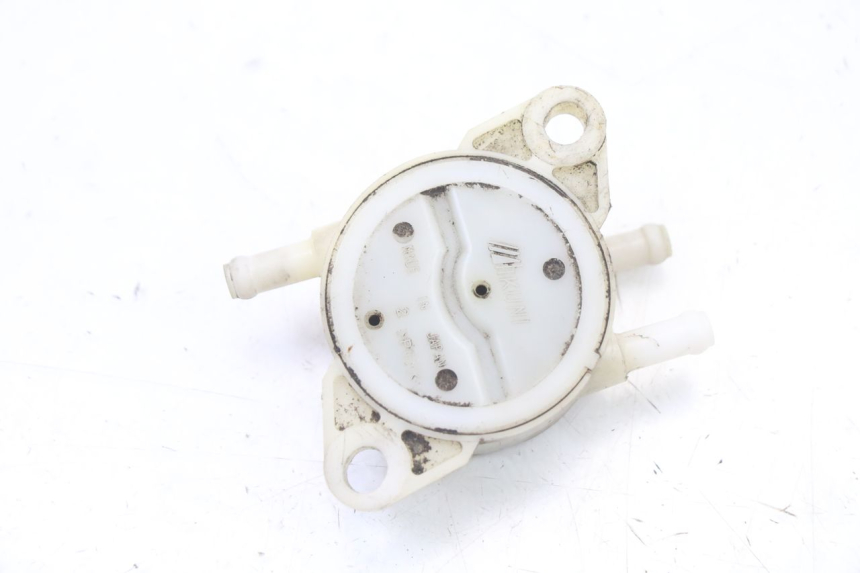 photo de DEPRESSIONE SERBATOIO PIAGGIO VESPA GRANTURISMO 125 (2003 - 2007) - Dettagli dei punti di fissaggio