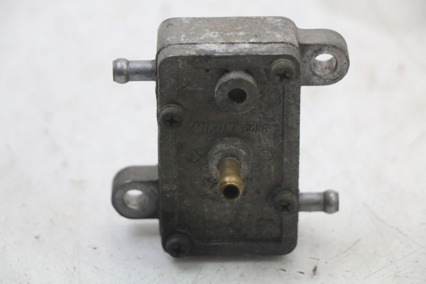 photo de RUBINETTO SERBATOIO GILERA RUNNER LC 50 (1997 - 1998) - Zoom sullo stato d'uso