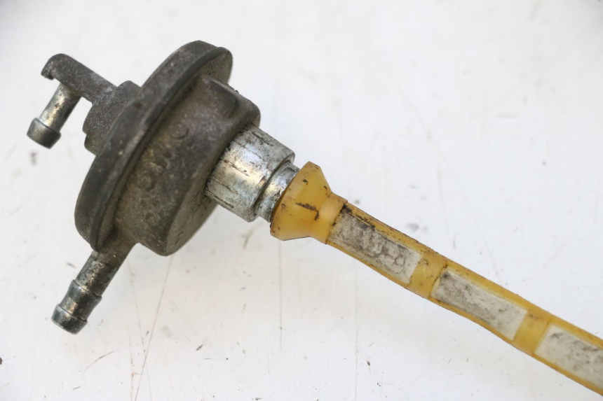 photo de RUBINETTO SERBATOIO PEUGEOT SPEEDFIGHT 2 AC 50 (2000 - 2009) - Dettaglio del componente