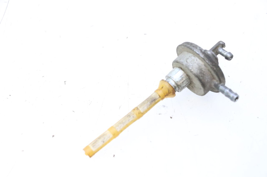 photo de RUBINETTO SERBATOIO PEUGEOT SPEEDFIGHT 2 AC 50 (2000 - 2009) - Zoom sullo stato d'uso