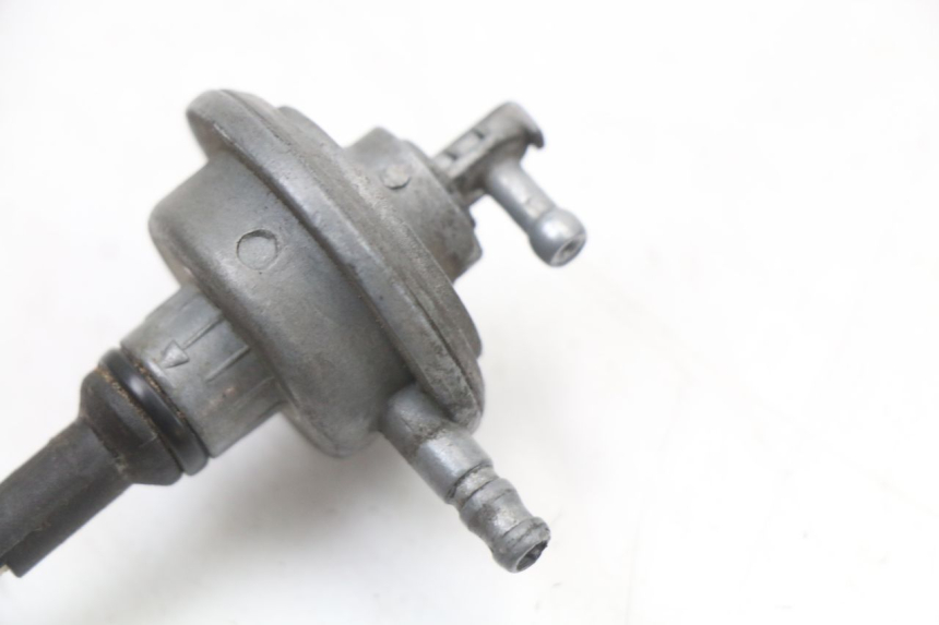 photo de RUBINETTO SERBATOIO APRILIA SR CARB LC 2T 50 (2004 - 2012) - Altra angolazione