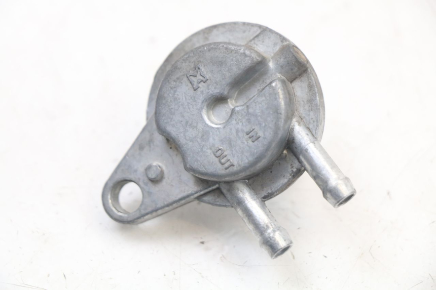 photo de RUBINETTO SERBATOIO APRILIA SR MOTARD 50 (2012 - 2018) - Zoom sullo stato d'uso