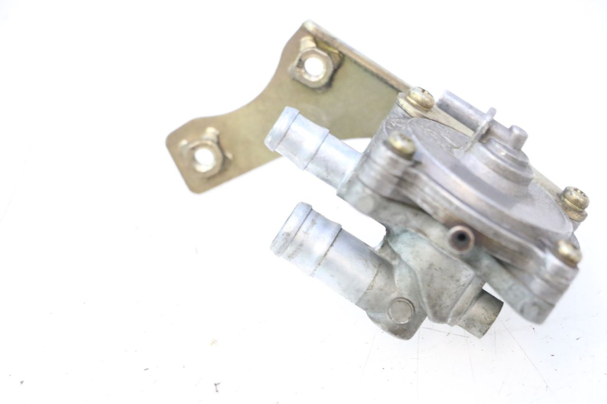 photo de RUBINETTO SERBATOIO HONDA ST PAN EUROPEAN 1100 (1990 - 2002) - Altra angolazione
