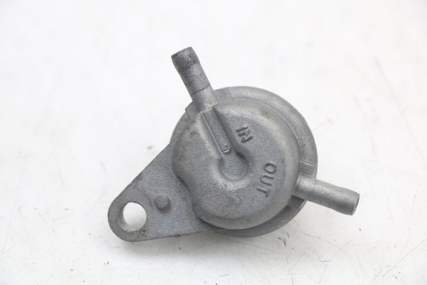 photo de RUBINETTO SERBATOIO KYMCO SUPER 8 125 (2008 - 2015) - Zoom sullo stato d'uso