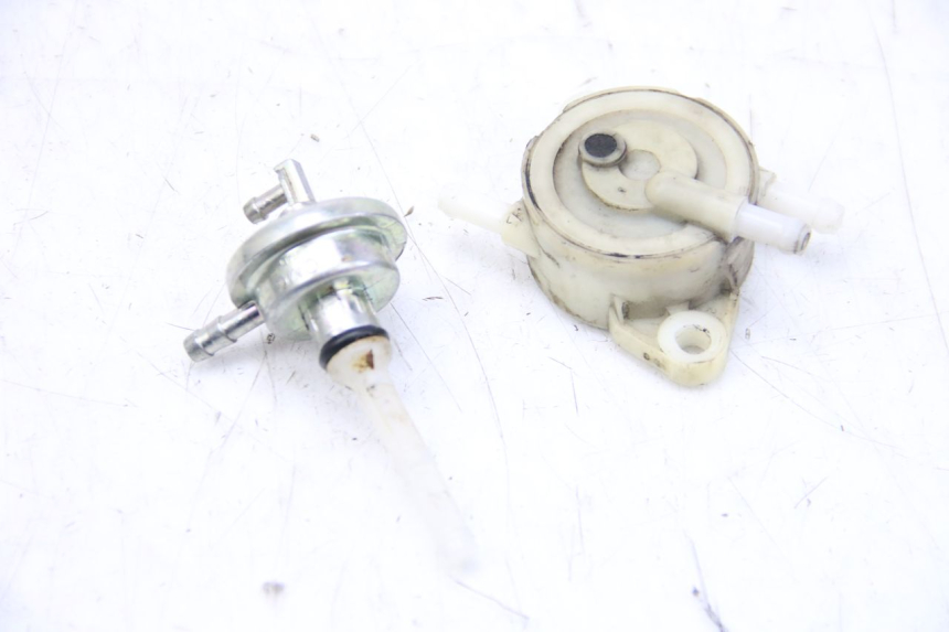 photo de DEPRESSIONE SERBATOIO PIAGGIO VESPA GRANTURISMO 125 (2003 - 2007) - Zoom sullo stato d'uso