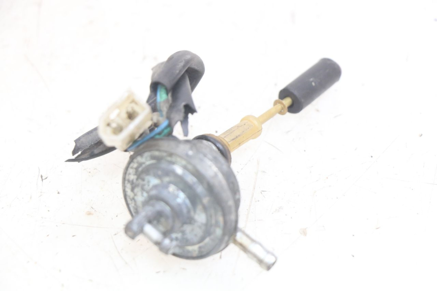 photo de DEPRESSIONE SERBATOIO PEUGEOT VIVACITY 50 (2004 - 2009) - Zoom sullo stato d'uso