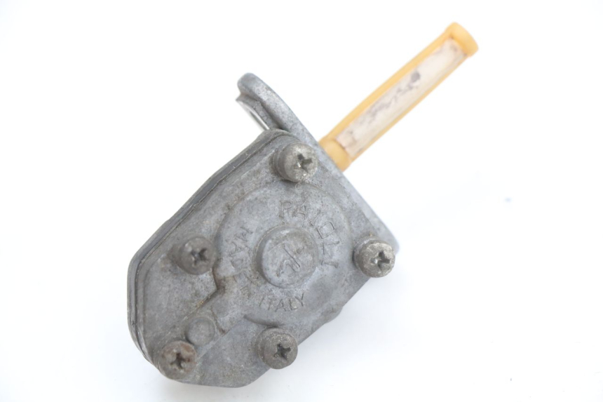 photo de RUBINETTO SERBATOIO YAMAHA YE ZEST 50 (1992 - 1998) - Zoom sullo stato d'uso