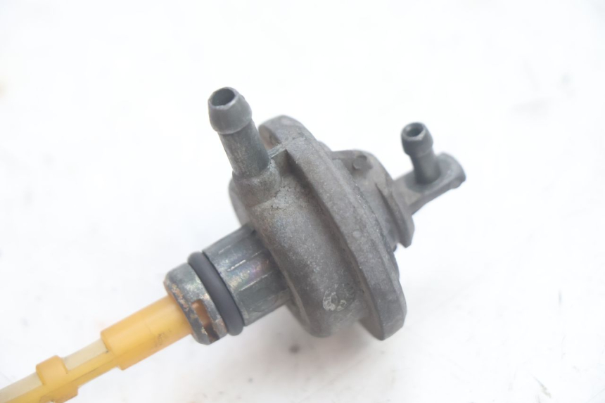 photo de DEPRESSIONE SERBATOIO YAMAHA YP MAJESTY 125 (2002 - 2006) - Dettaglio del componente