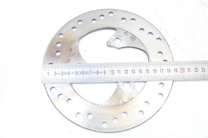 photo de DISCO FRENO POSTERIORE YAMAHA AEROX 2T 50 (2013 - 2017) - Zoom sullo stato d'uso