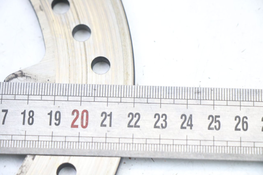 photo de DISCO FRENO POSTERIORE BMW S RR ABS S1000RR 1000 (2015 - 2018) - Primo piano tecnico