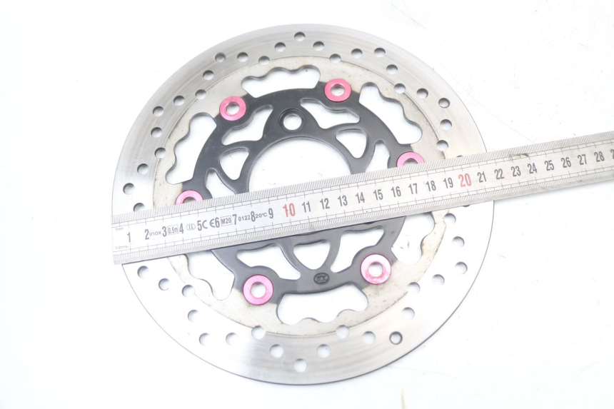 photo de DISCO FRENO POSTERIORE EBROH BRAVO GLE 1 (2020 - 2024) - Zoom sullo stato d'uso